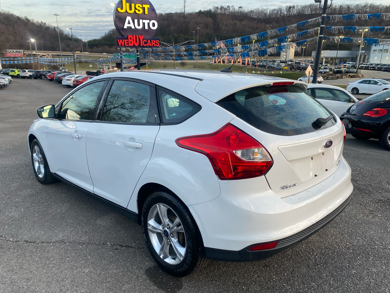 Ford Focus 5dr HB SE 2014