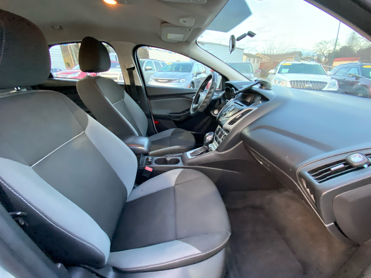 Ford Focus 5dr HB SE 2014