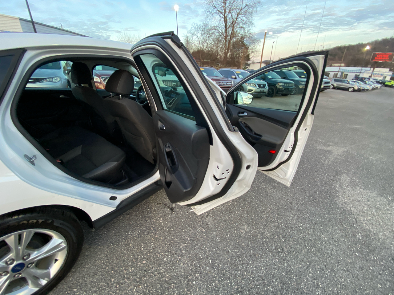 Ford Focus 5dr HB SE 2014