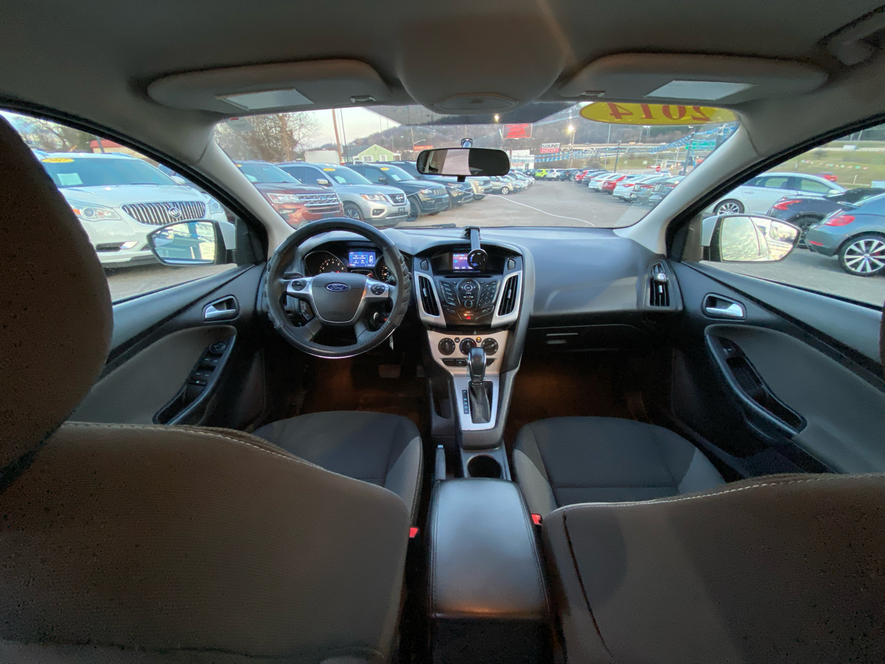 Ford Focus 5dr HB SE 2014