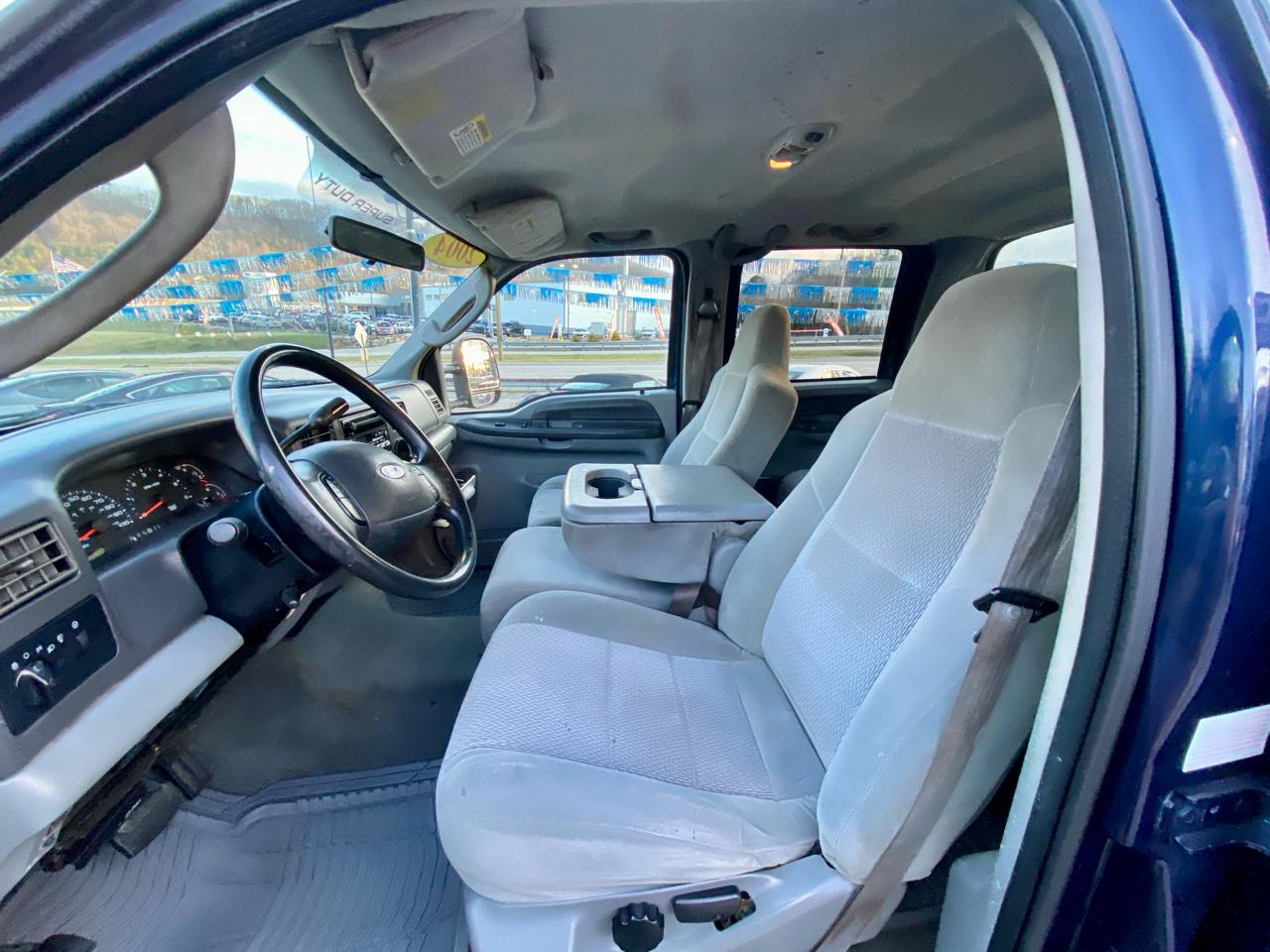 Ford Super Duty F-250 Crew Cab 156" King Ranch 4WD 2003