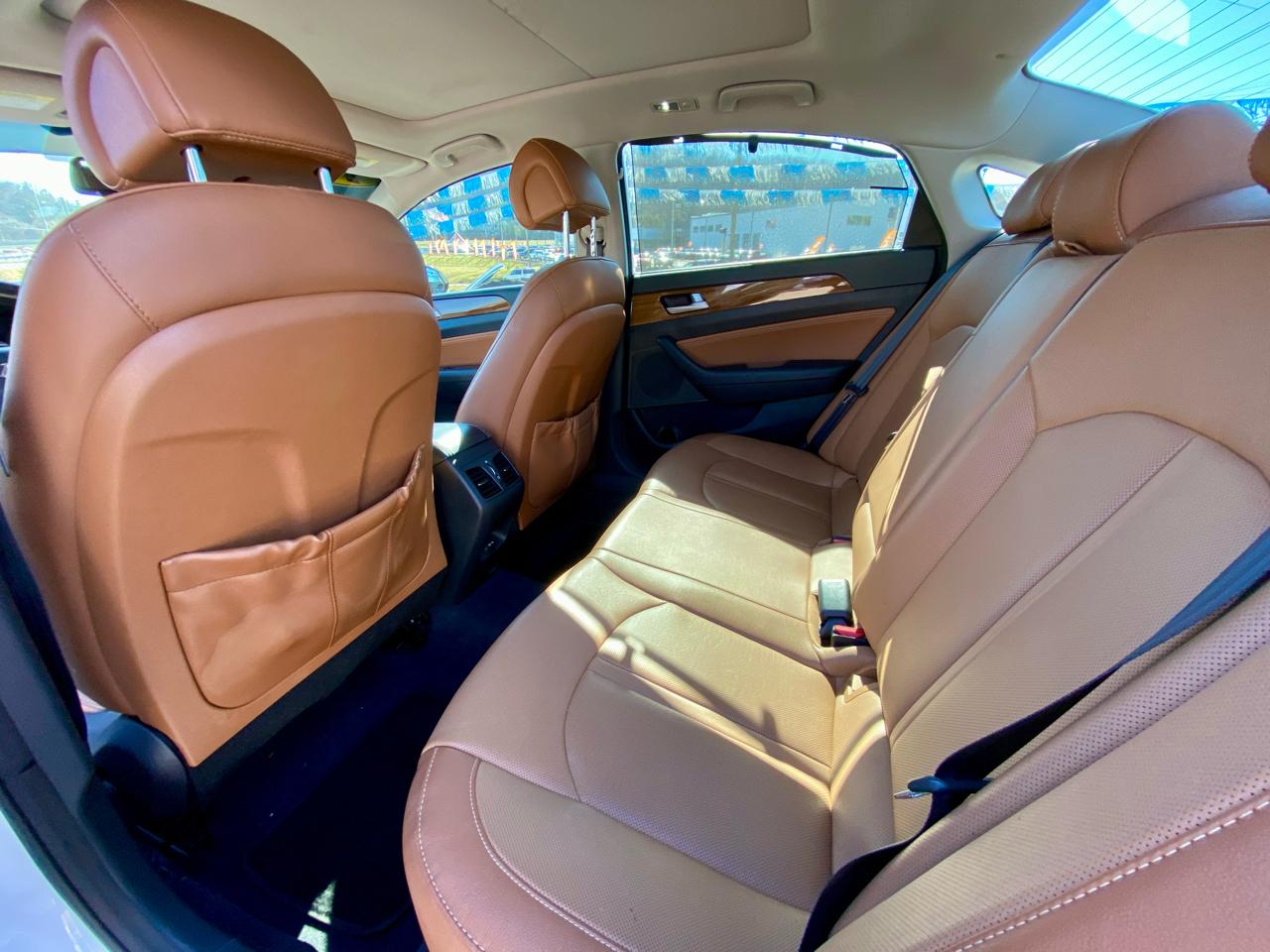 Hyundai Sonata 4dr Sdn 2.4L Limited w/Brown Seats 2015