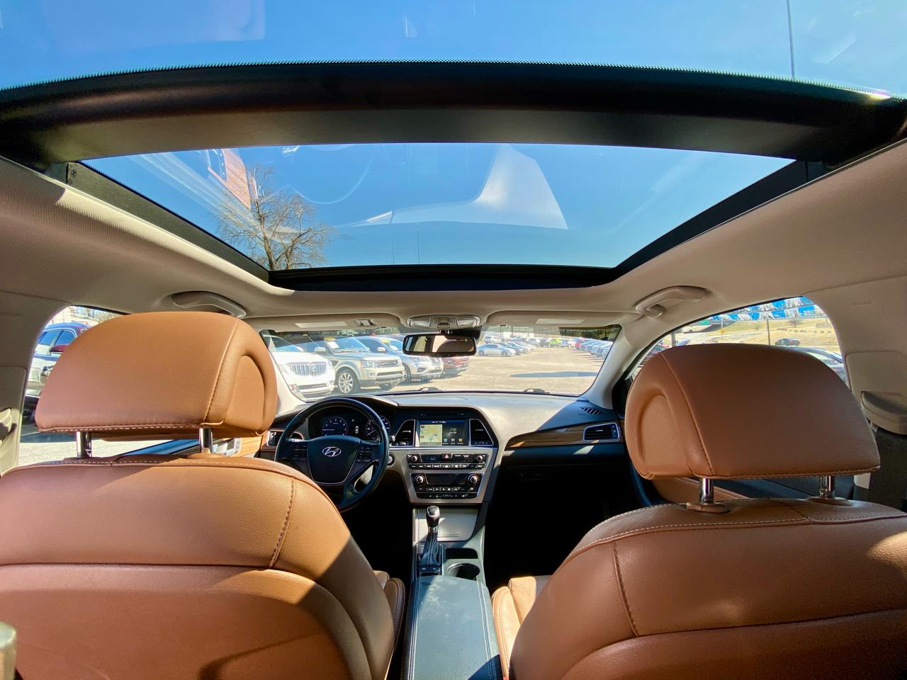 Hyundai Sonata 4dr Sdn 2.4L Limited w/Brown Seats 2015