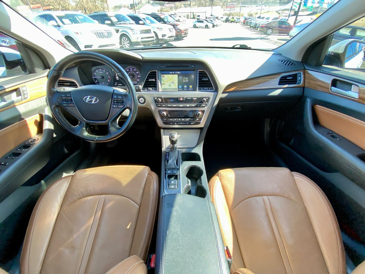 Hyundai Sonata 4dr Sdn 2.4L Limited w/Brown Seats 2015