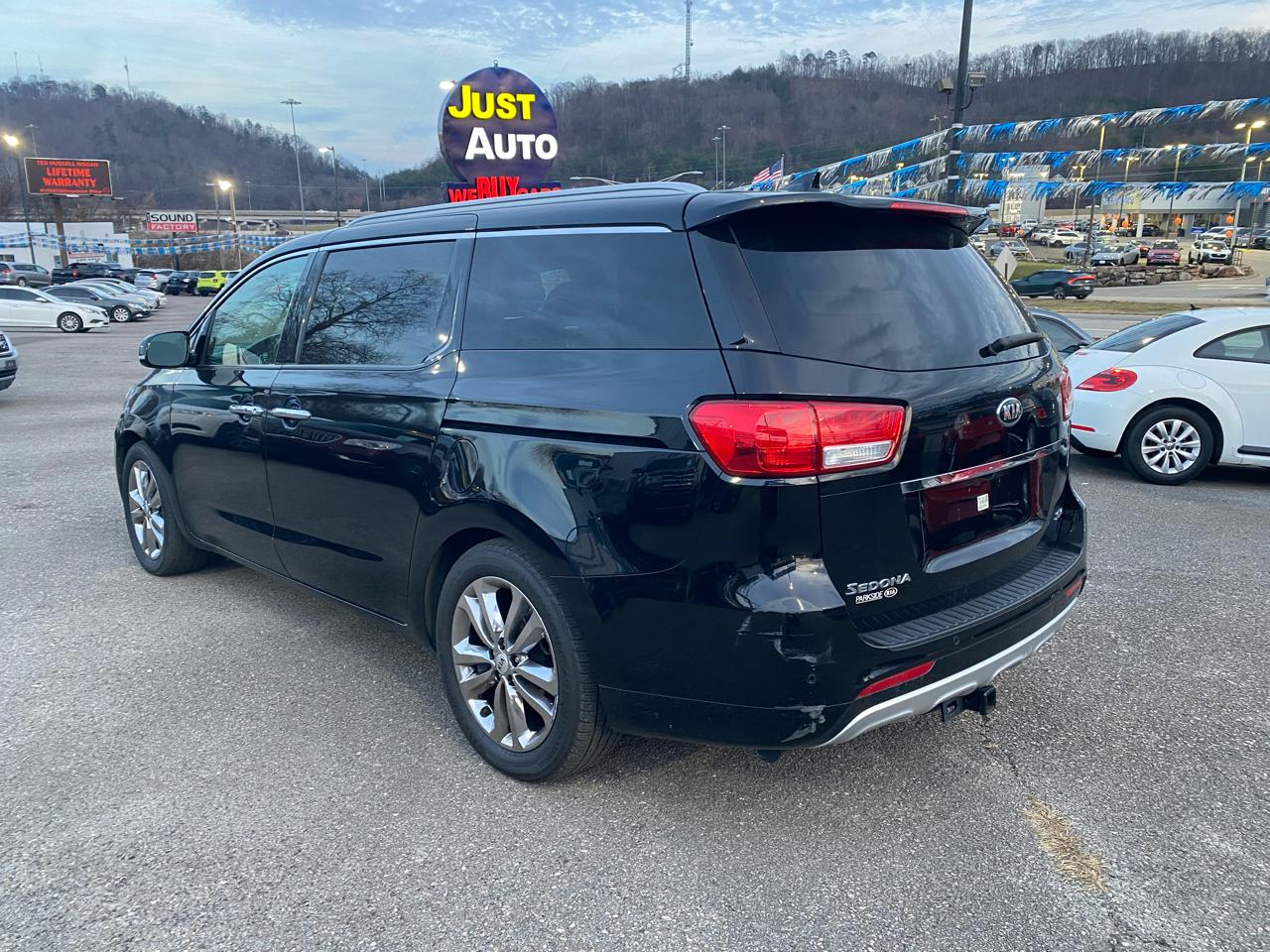 Kia Sedona 4dr Wgn SX-L 2016