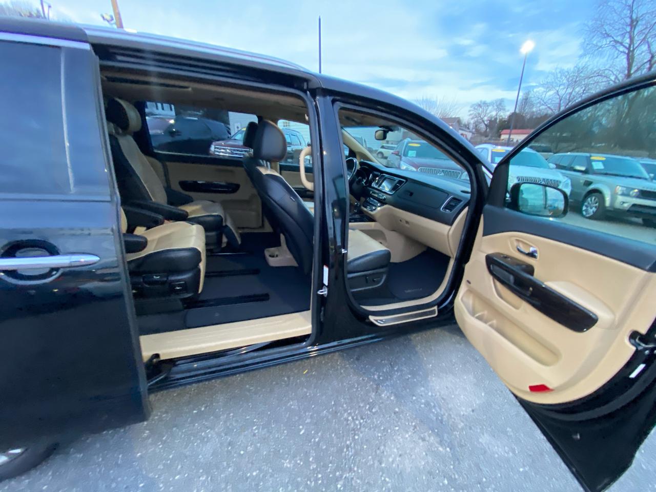 Kia Sedona 4dr Wgn SX-L 2016