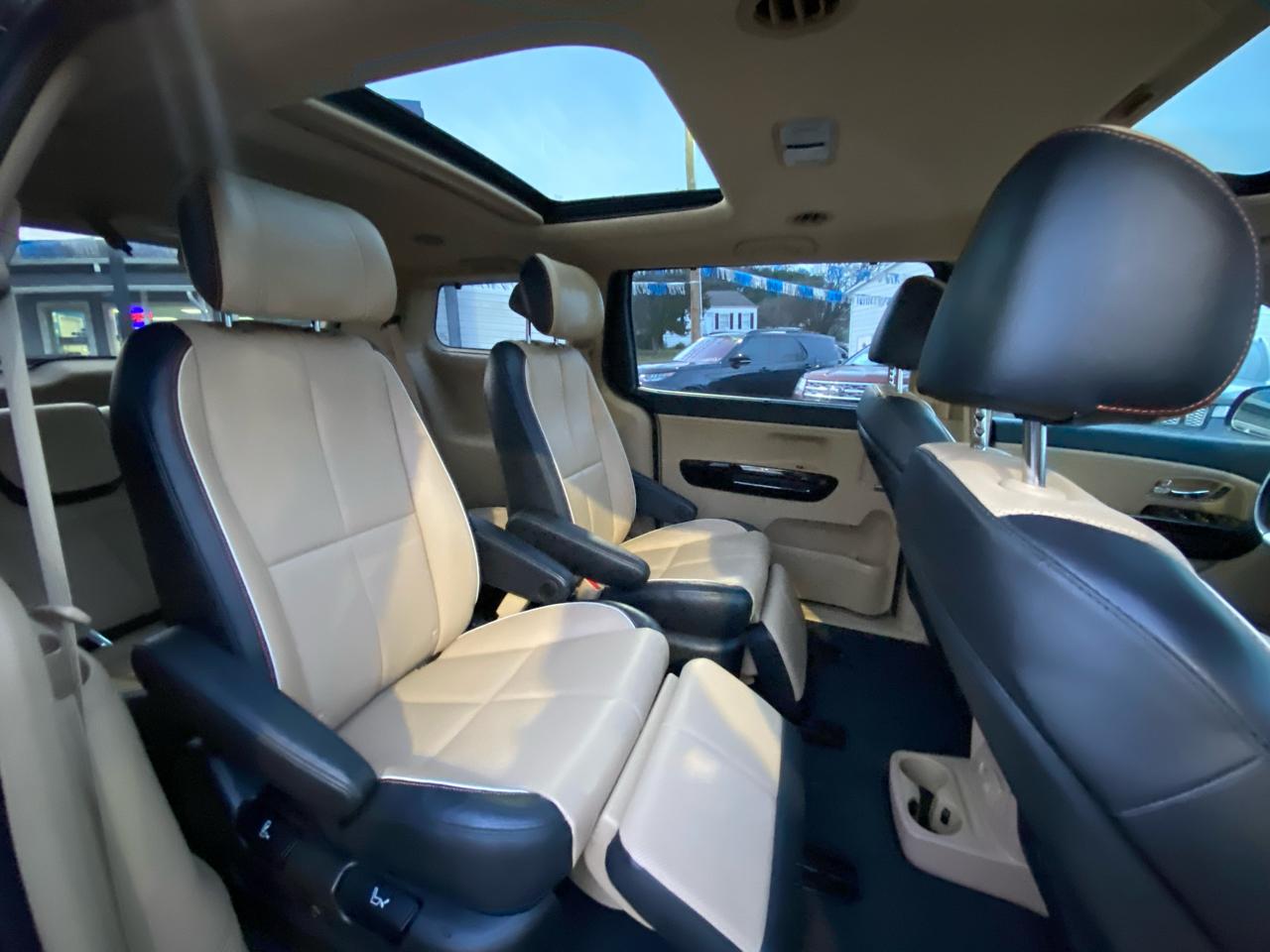 Kia Sedona 4dr Wgn SX-L 2016