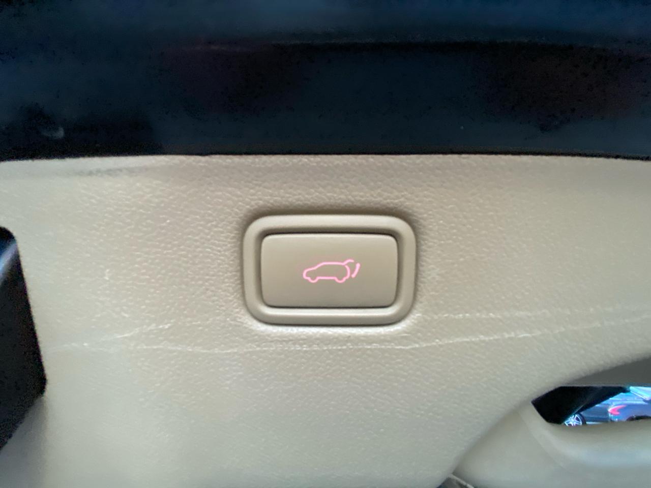 Kia Sedona 4dr Wgn SX-L 2016