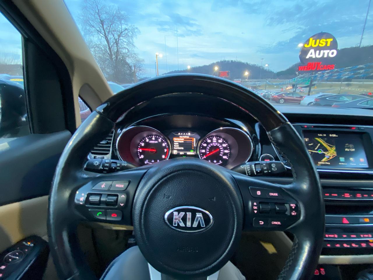 Kia Sedona 4dr Wgn SX-L 2016