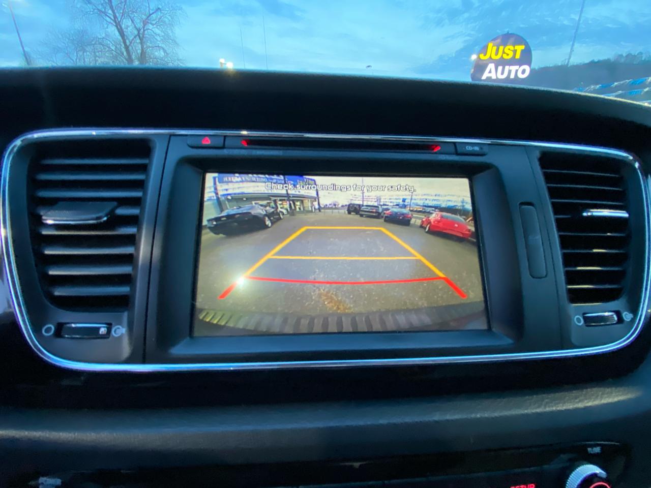 Kia Sedona 4dr Wgn SX-L 2016