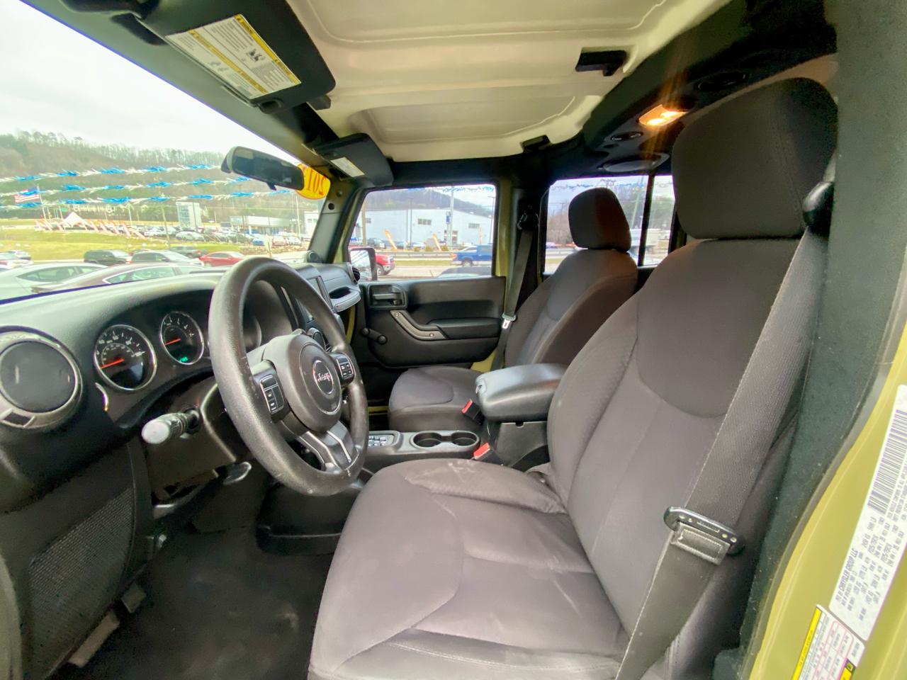 Jeep Wrangler Unlimited 4WD 4dr Sport 2013