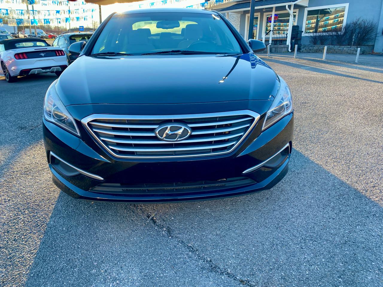 Hyundai Sonata SE 2.4L 2017