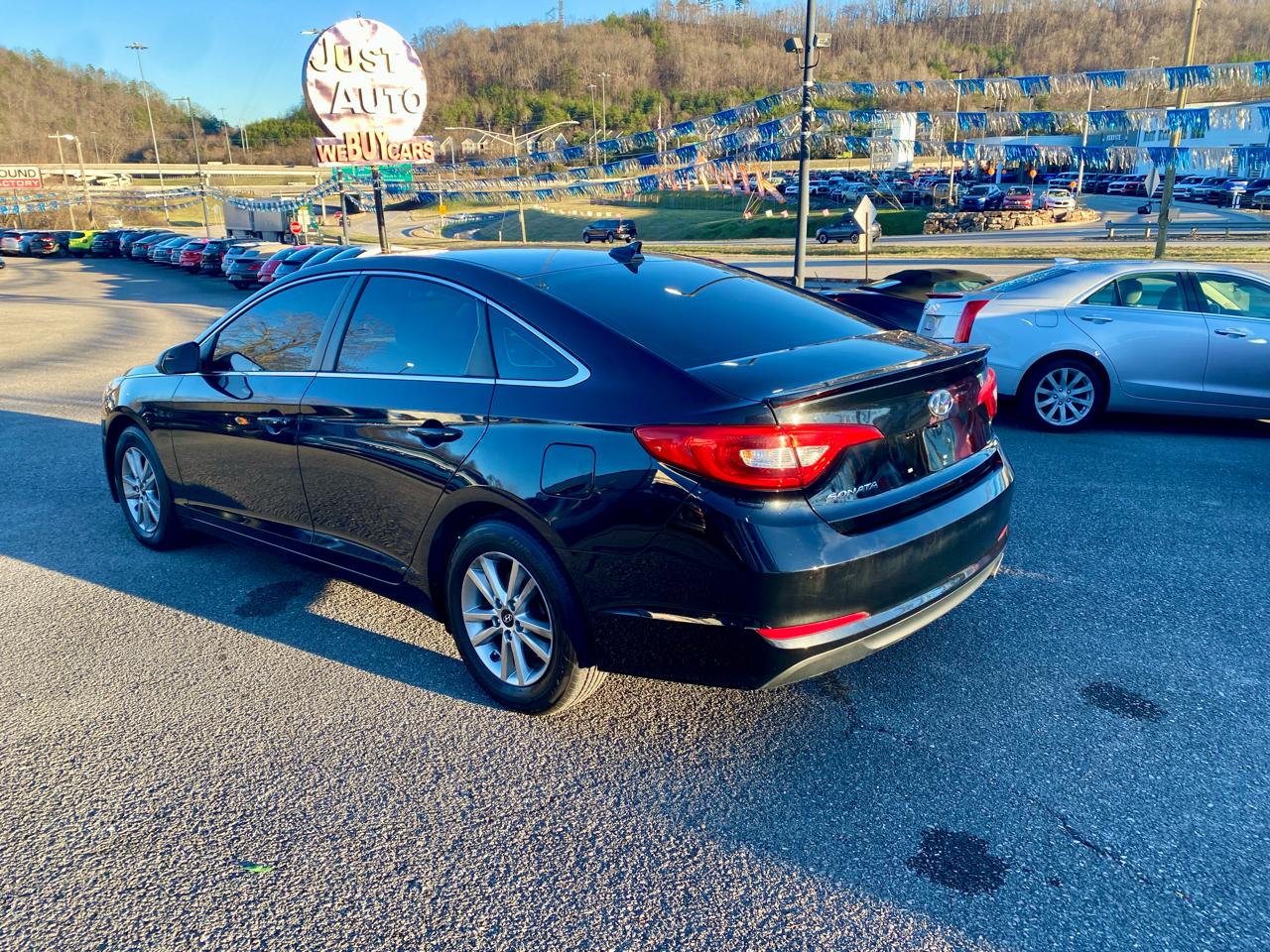 Hyundai Sonata SE 2.4L 2017