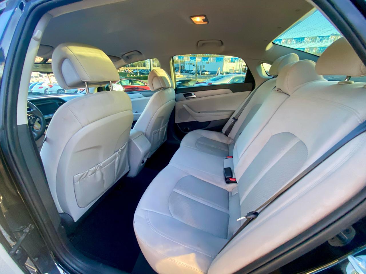 Hyundai Sonata SE 2.4L 2017