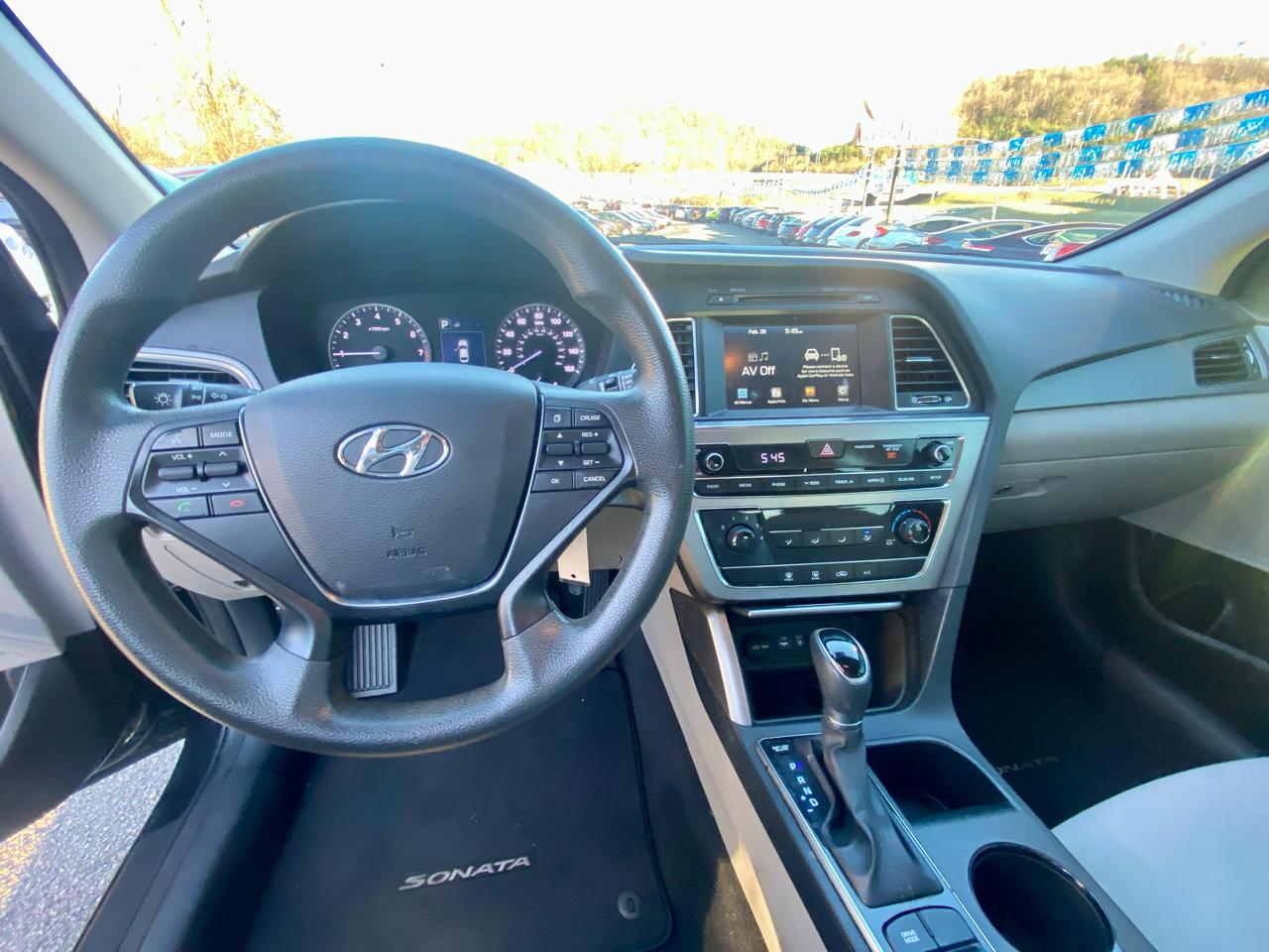 Hyundai Sonata SE 2.4L 2017