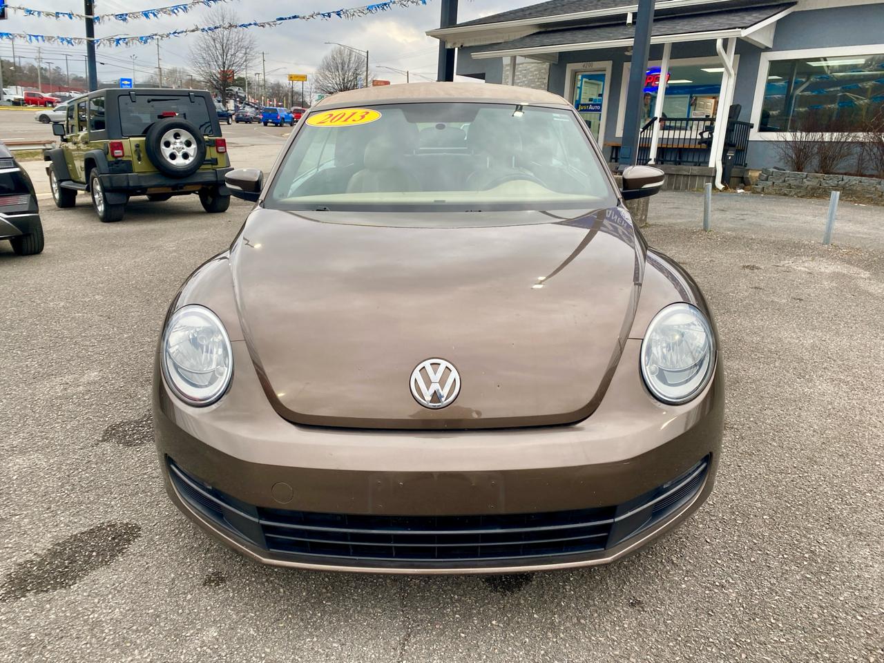 Volkswagen Beetle Convertible 2dr Auto 2.5L 2013