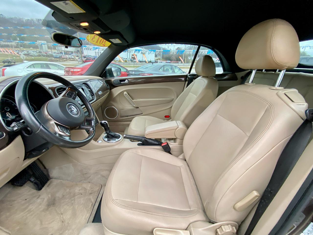 Volkswagen Beetle Convertible 2dr Auto 2.5L 2013