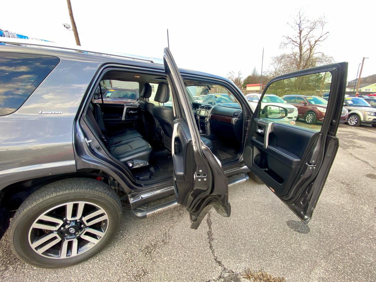 Toyota 4Runner Limited 4WD (Natl) 2019