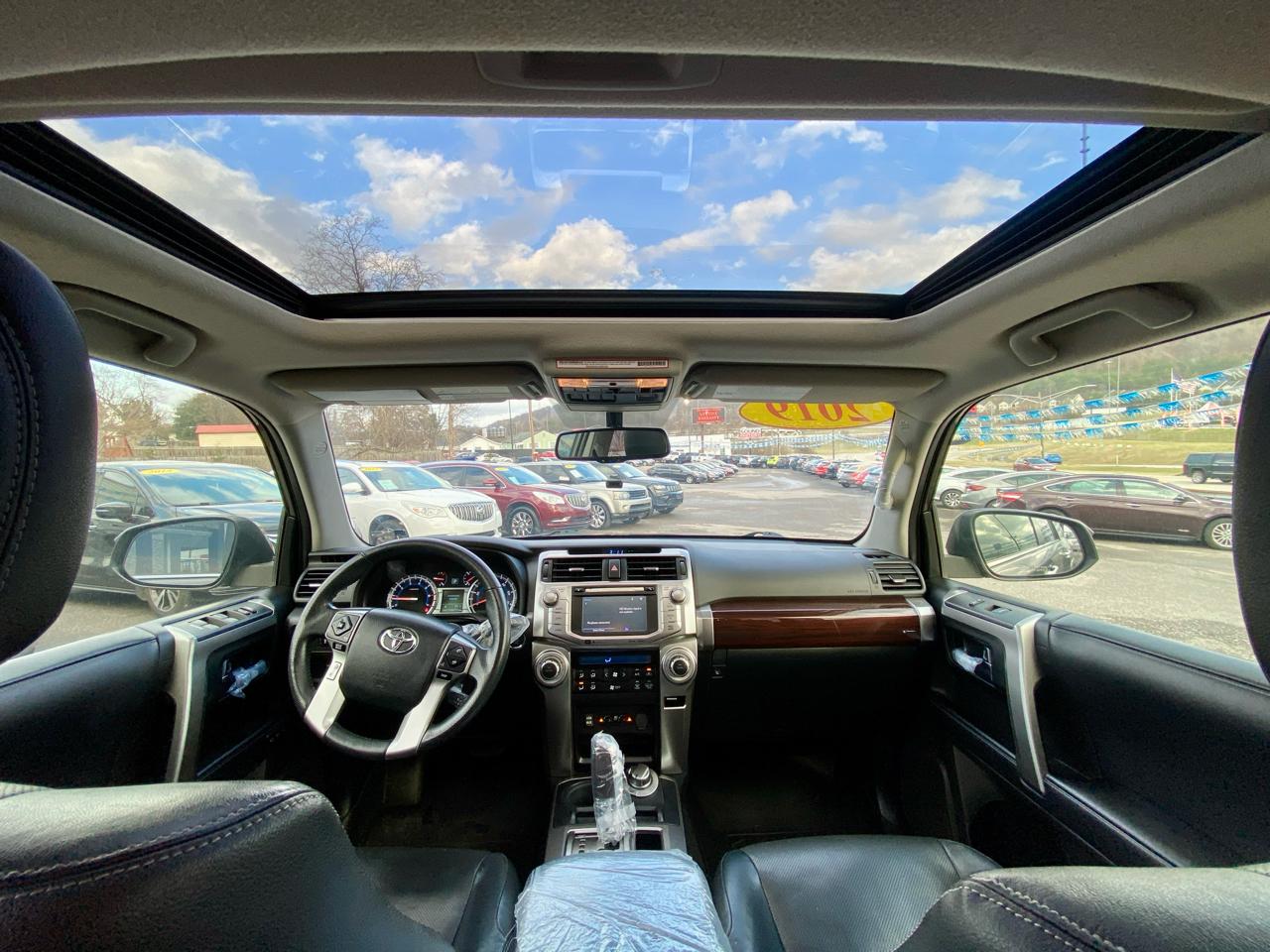 Toyota 4Runner Limited 4WD (Natl) 2019