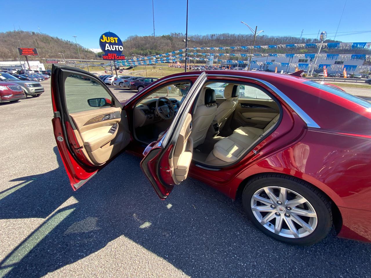 Cadillac CTS Sedan 4dr Sdn 3.6L Luxury RWD 2014