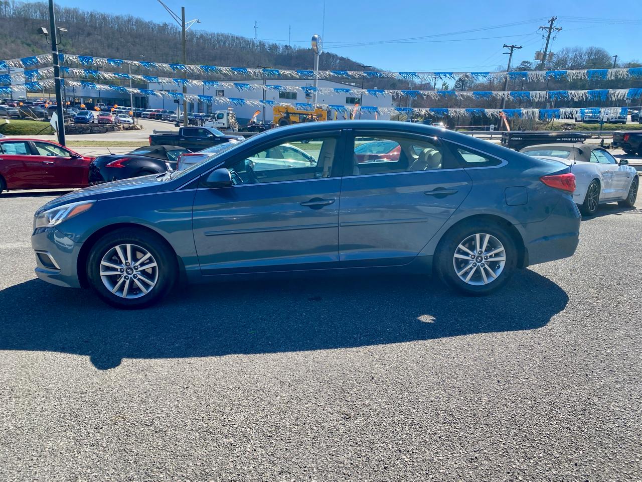 Hyundai Sonata SE 2.4L 2017
