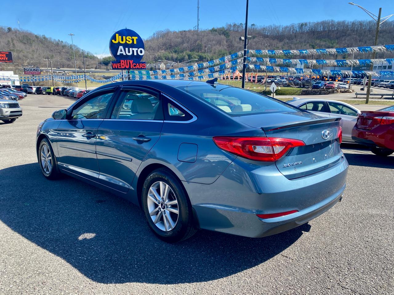 Hyundai Sonata SE 2.4L 2017