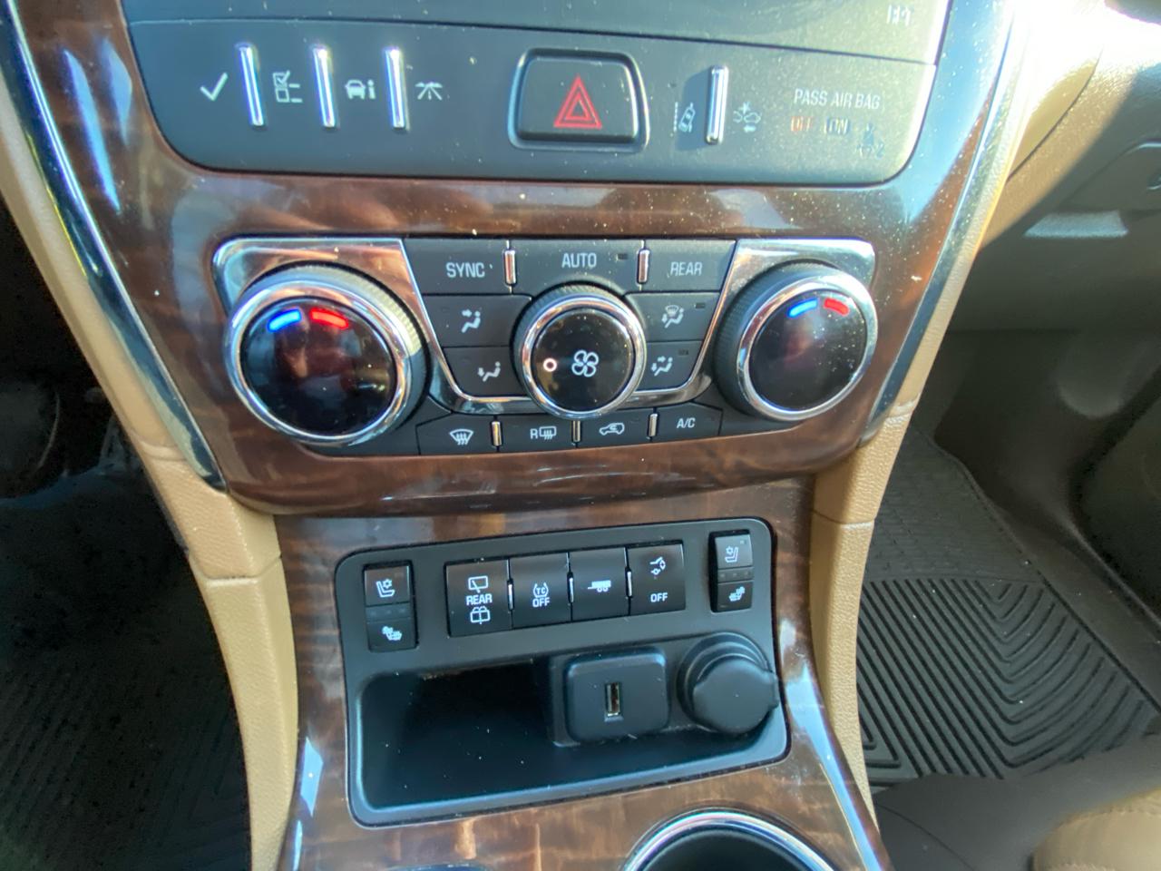 Buick Enclave AWD 4dr Premium 2015