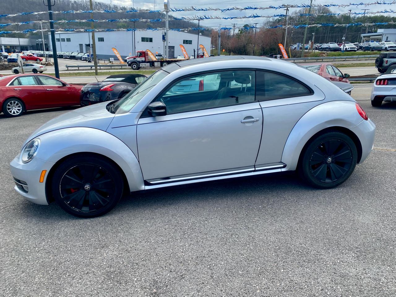 Volkswagen Beetle Coupe 2dr DSG 2.0T Turbo 2013