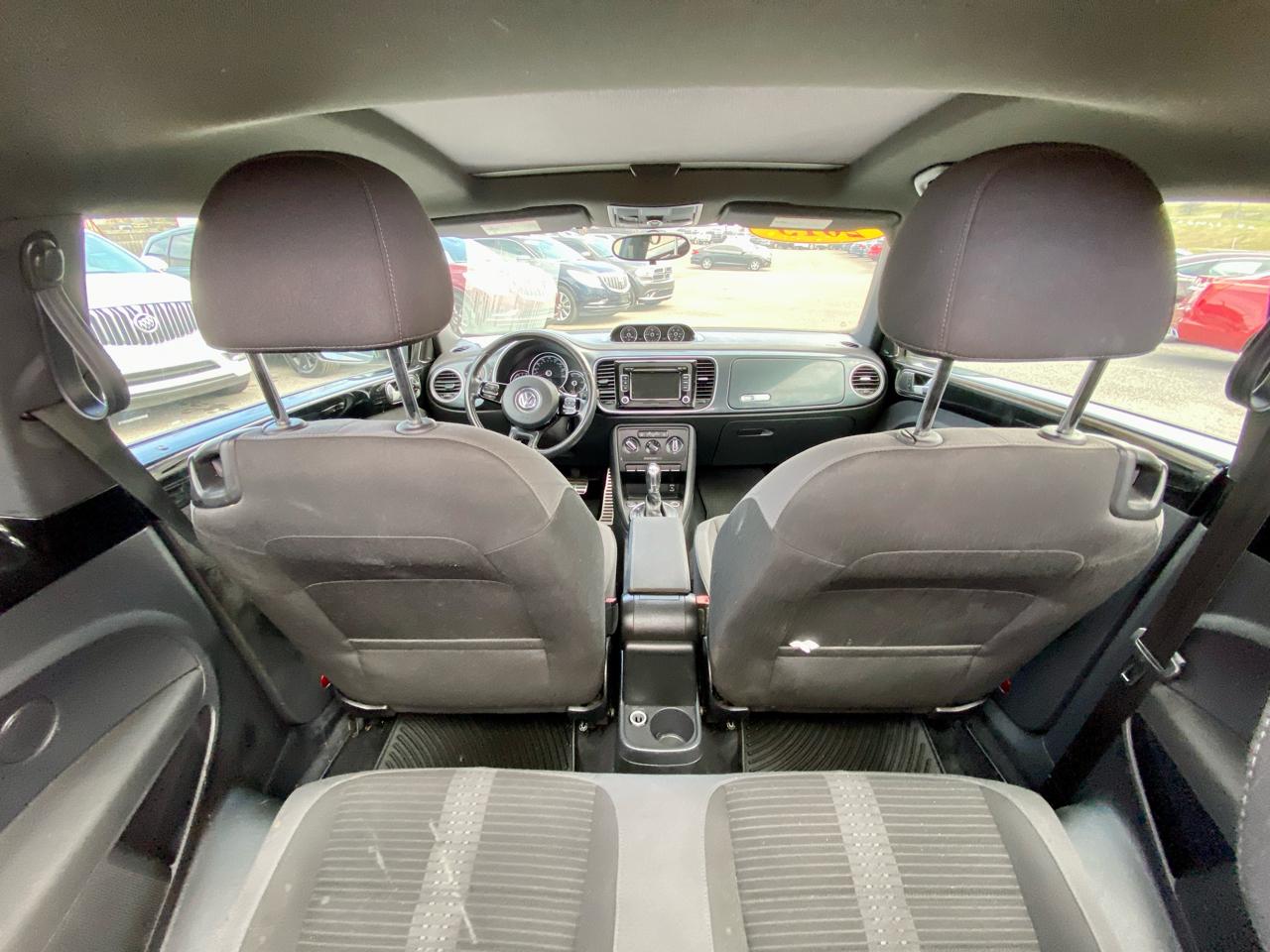 Volkswagen Beetle Coupe 2dr DSG 2.0T Turbo 2013