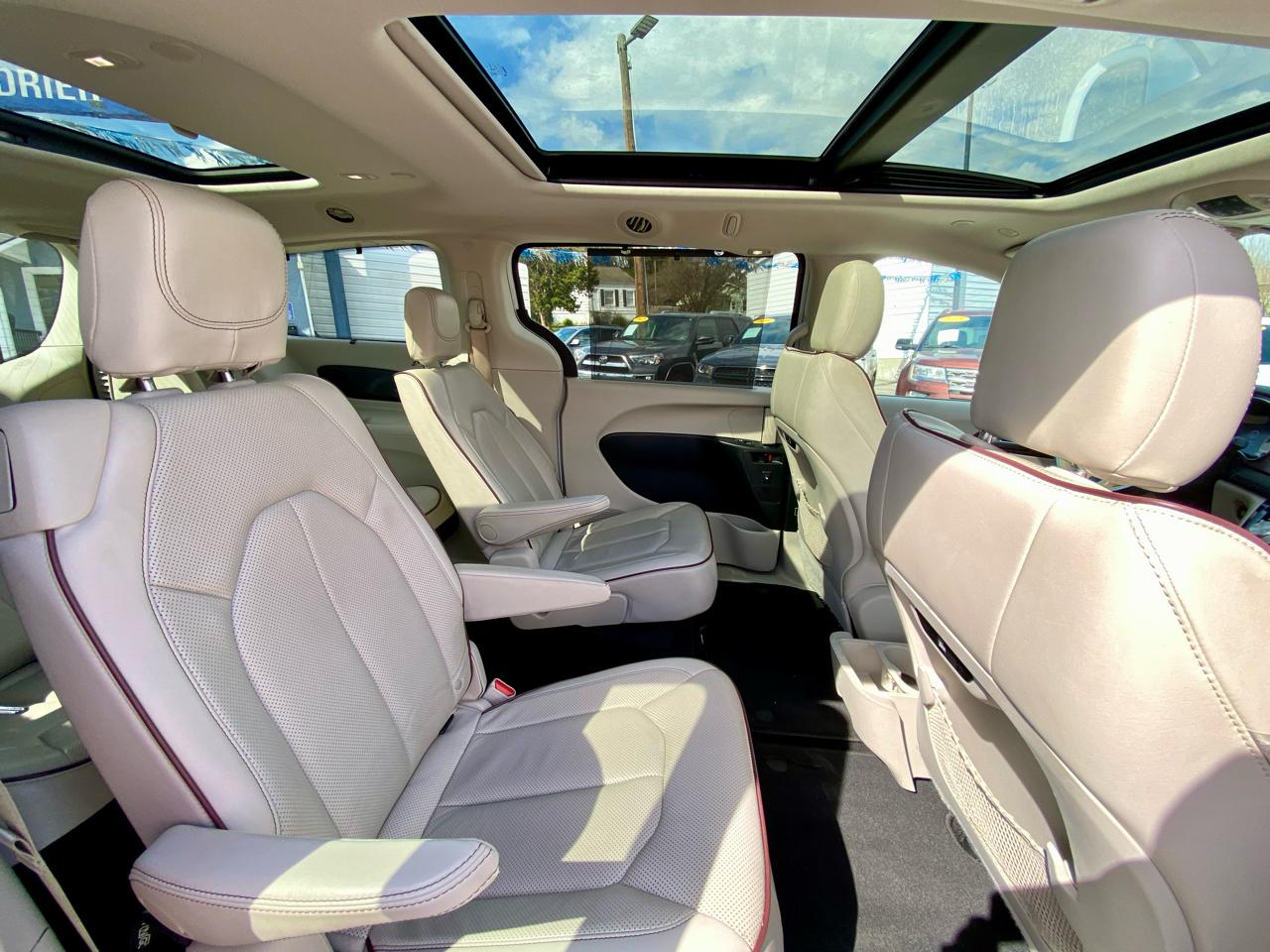 Chrysler Pacifica Limited FWD 2020