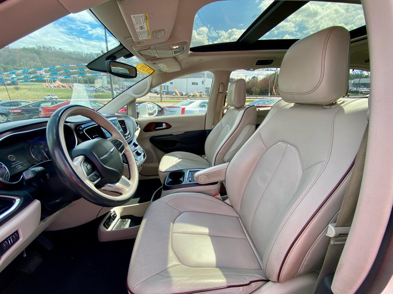 Chrysler Pacifica Limited FWD 2020