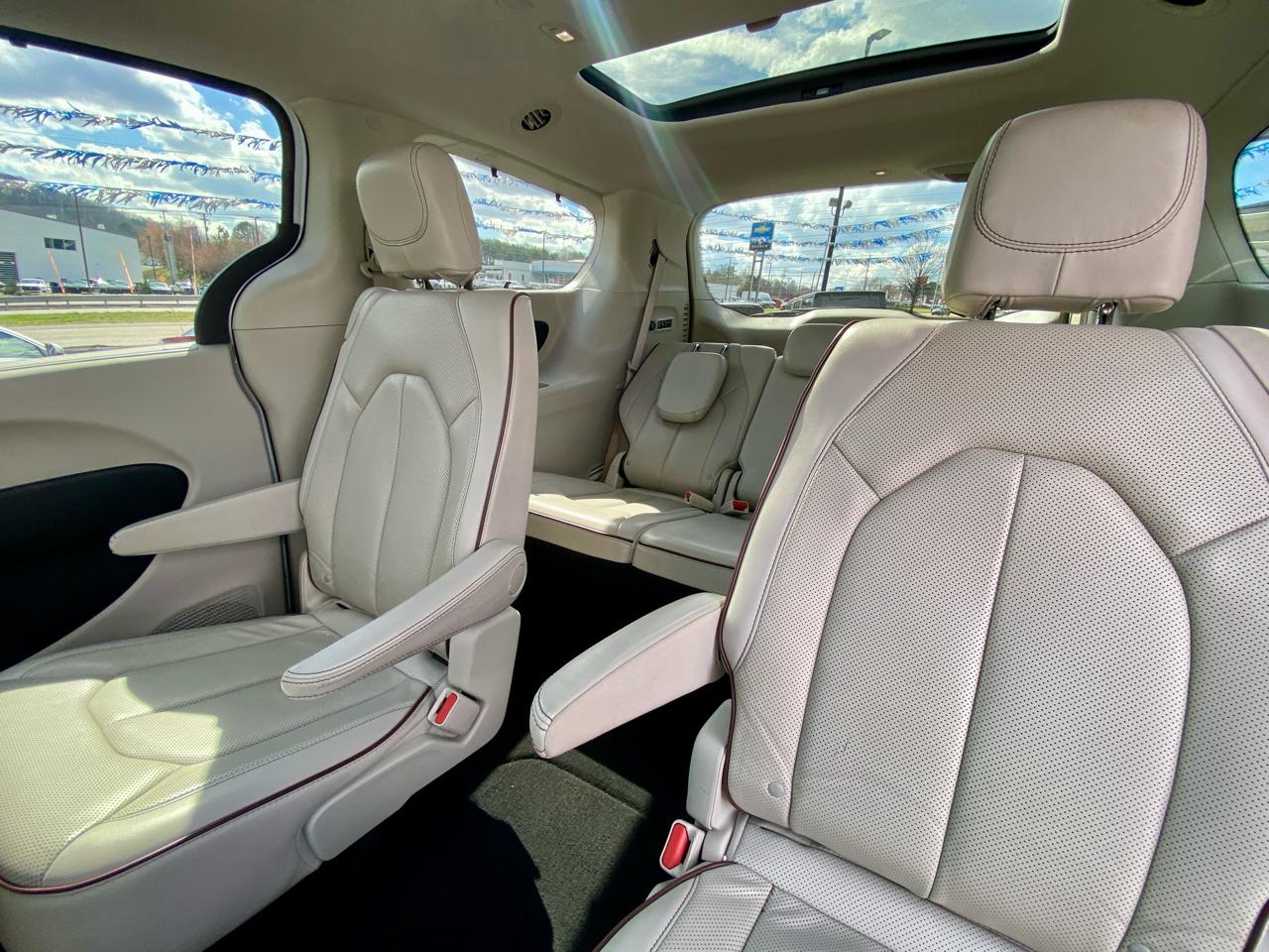 Chrysler Pacifica Limited FWD 2020