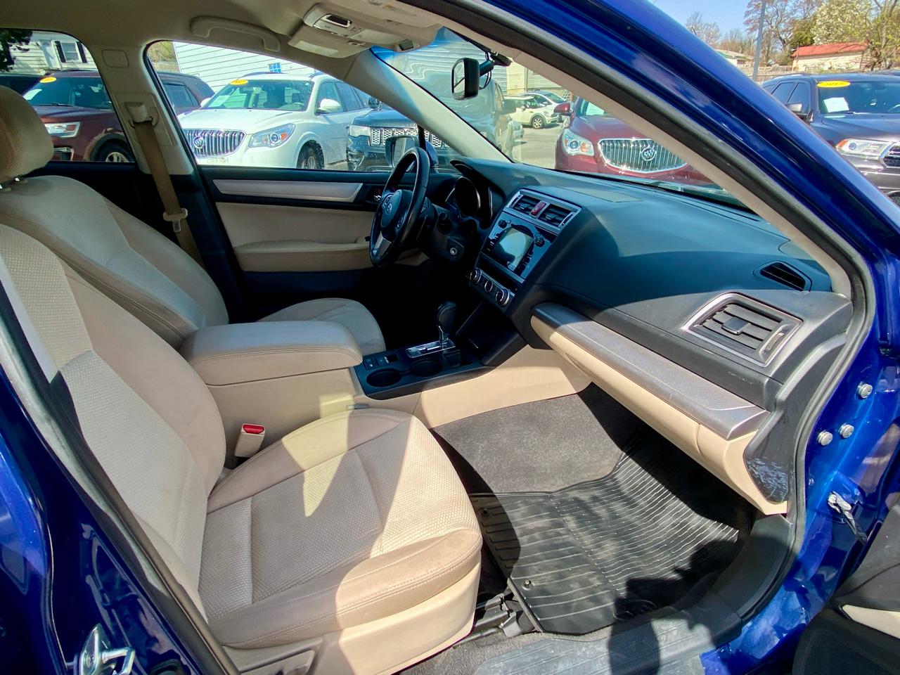 Subaru Outback 4dr Wgn 2.5i Premium 2016