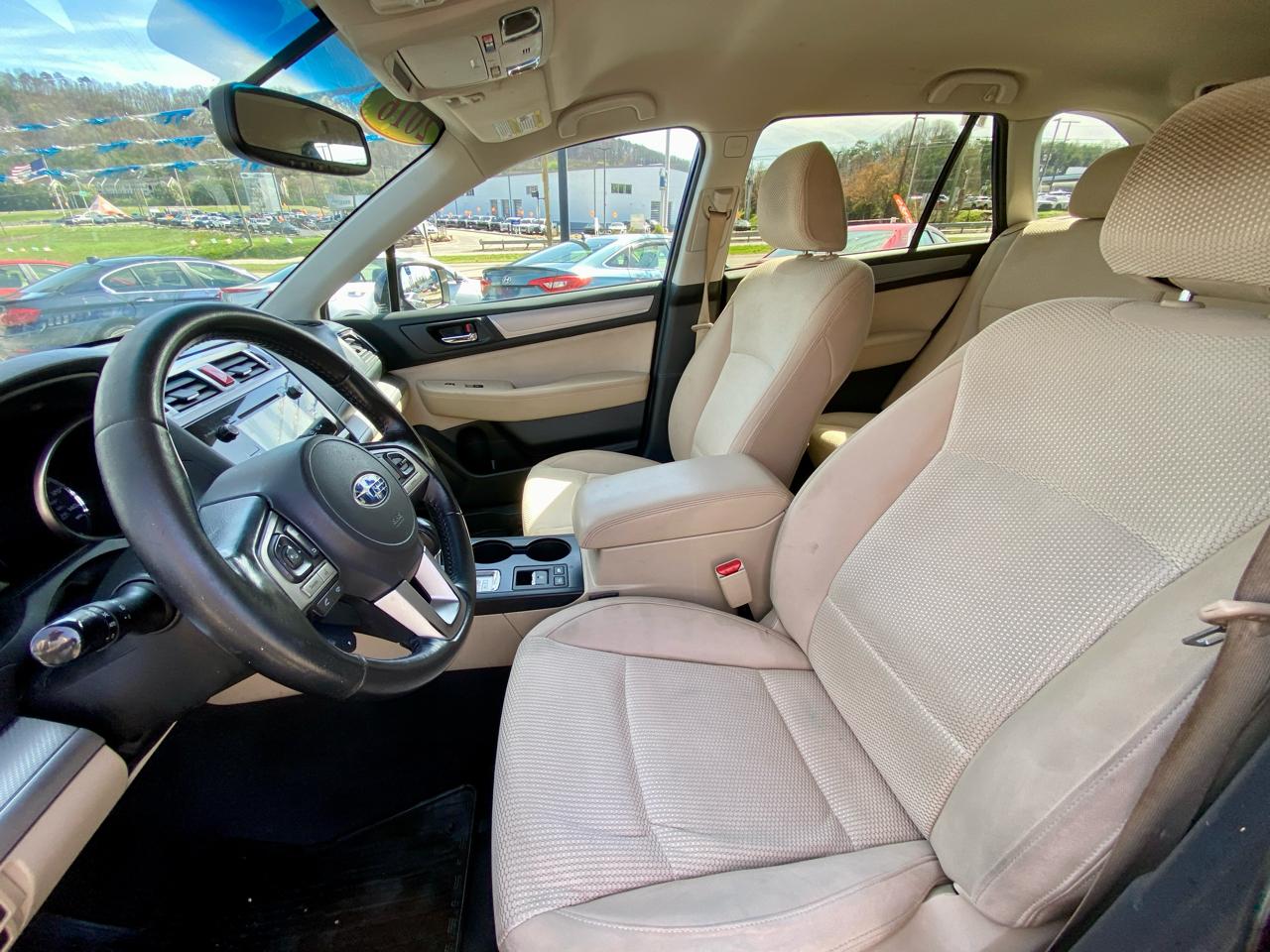 Subaru Outback 4dr Wgn 2.5i Premium 2016