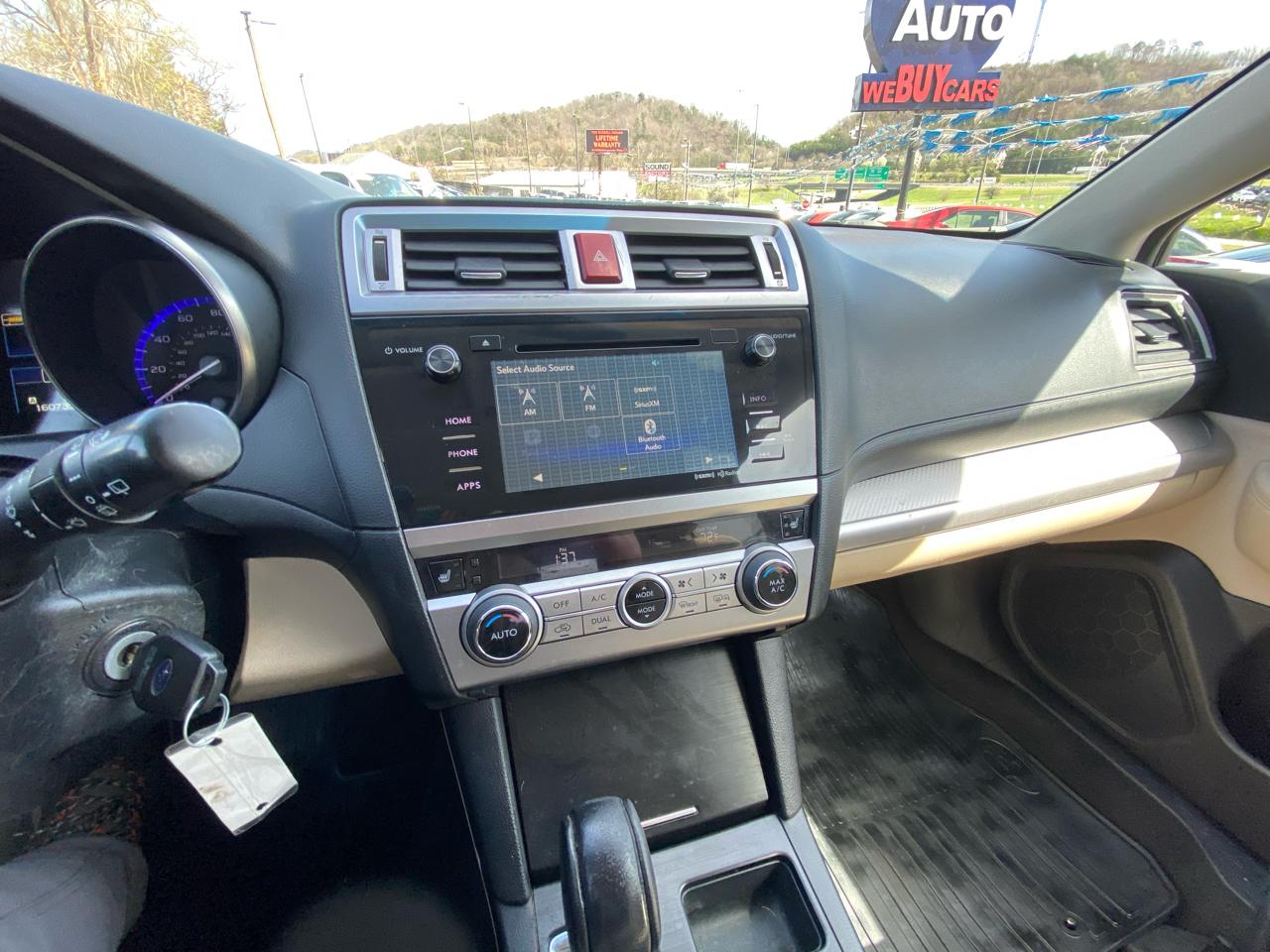 Subaru Outback 4dr Wgn 2.5i Premium 2016