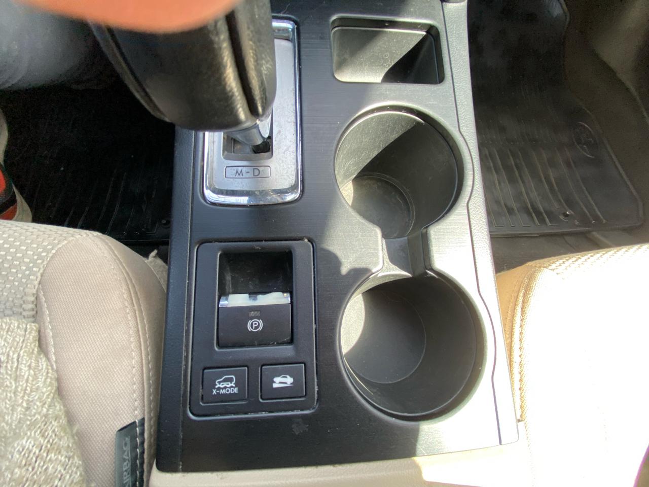 Subaru Outback 4dr Wgn 2.5i Premium 2016