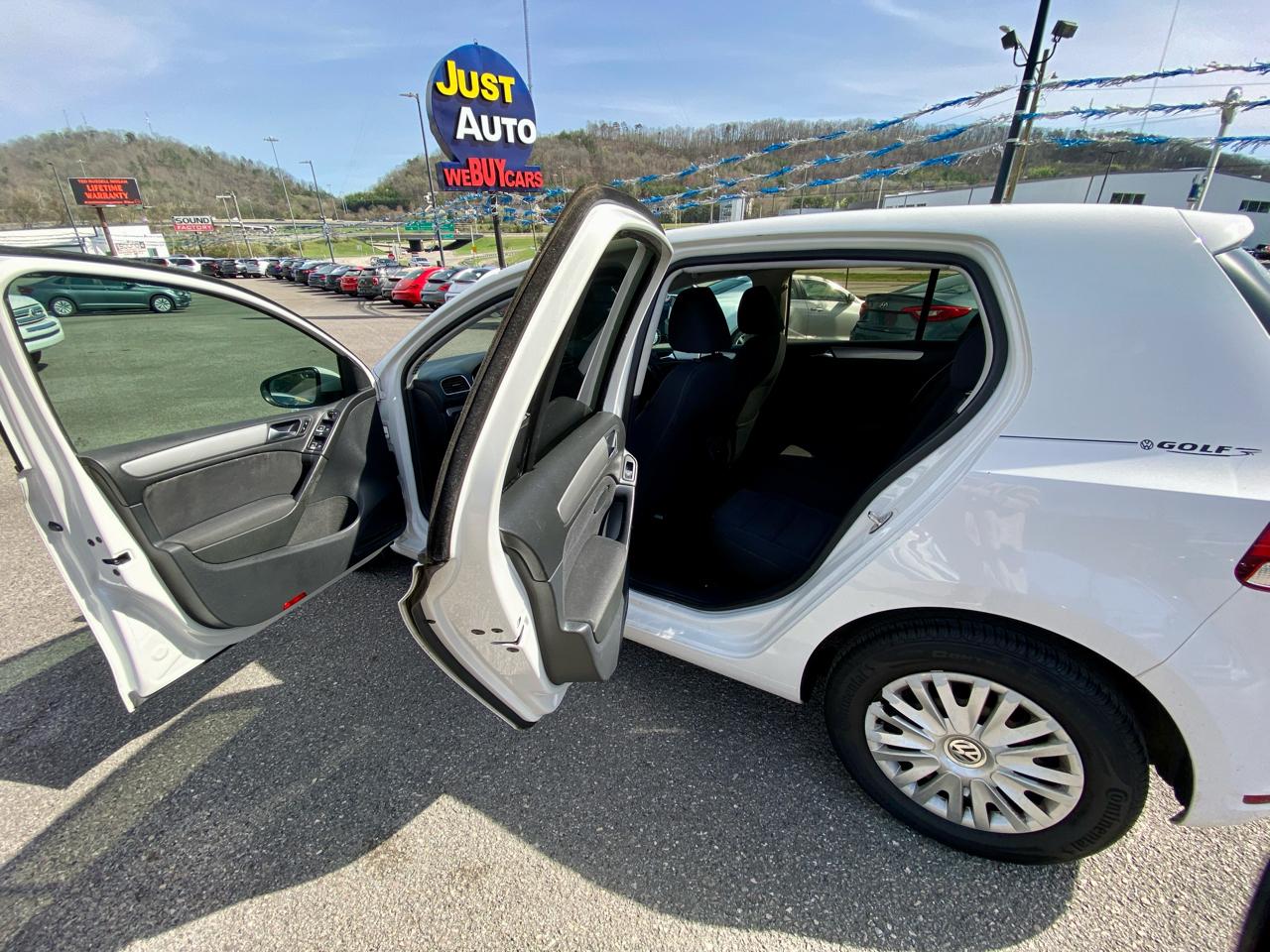 Volkswagen Golf 4dr HB Auto PZEV 2013