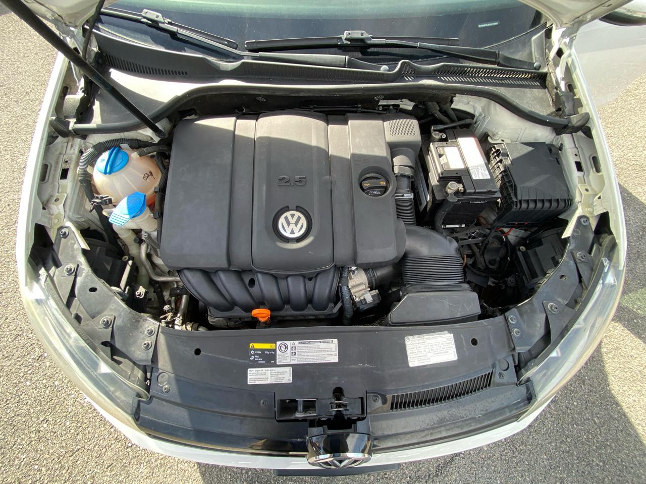 Volkswagen Golf 4dr HB Auto PZEV 2013