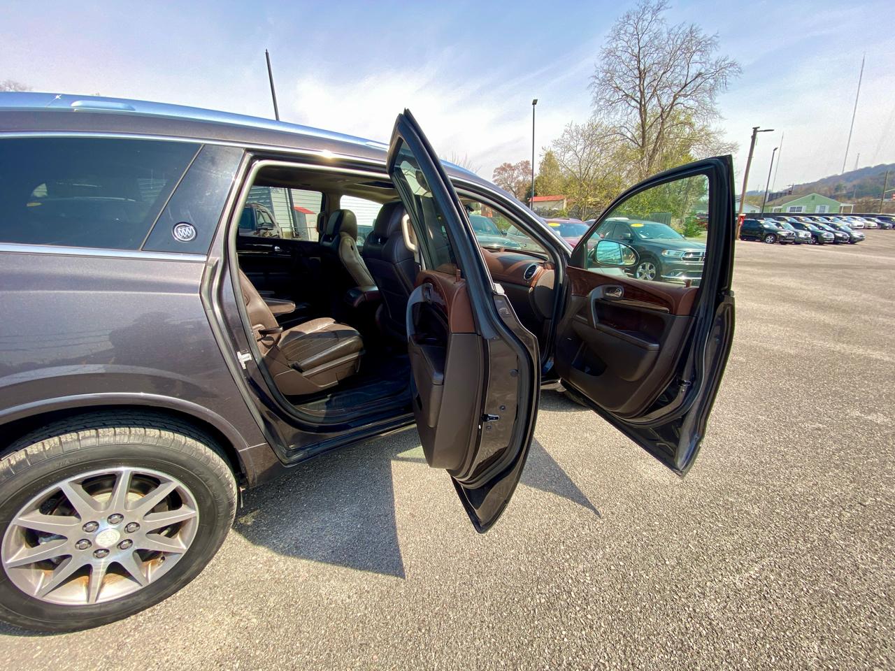Buick Enclave FWD 4dr Leather 2013