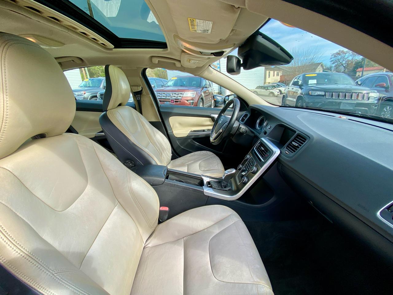 Volvo S60 4dr Sdn T5 FWD 2013