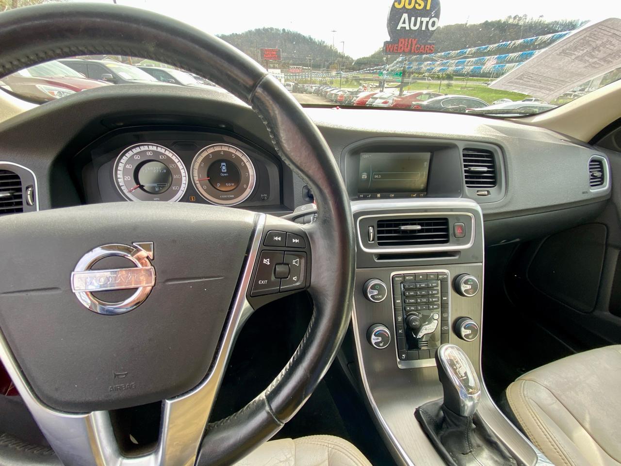 Volvo S60 4dr Sdn T5 FWD 2013