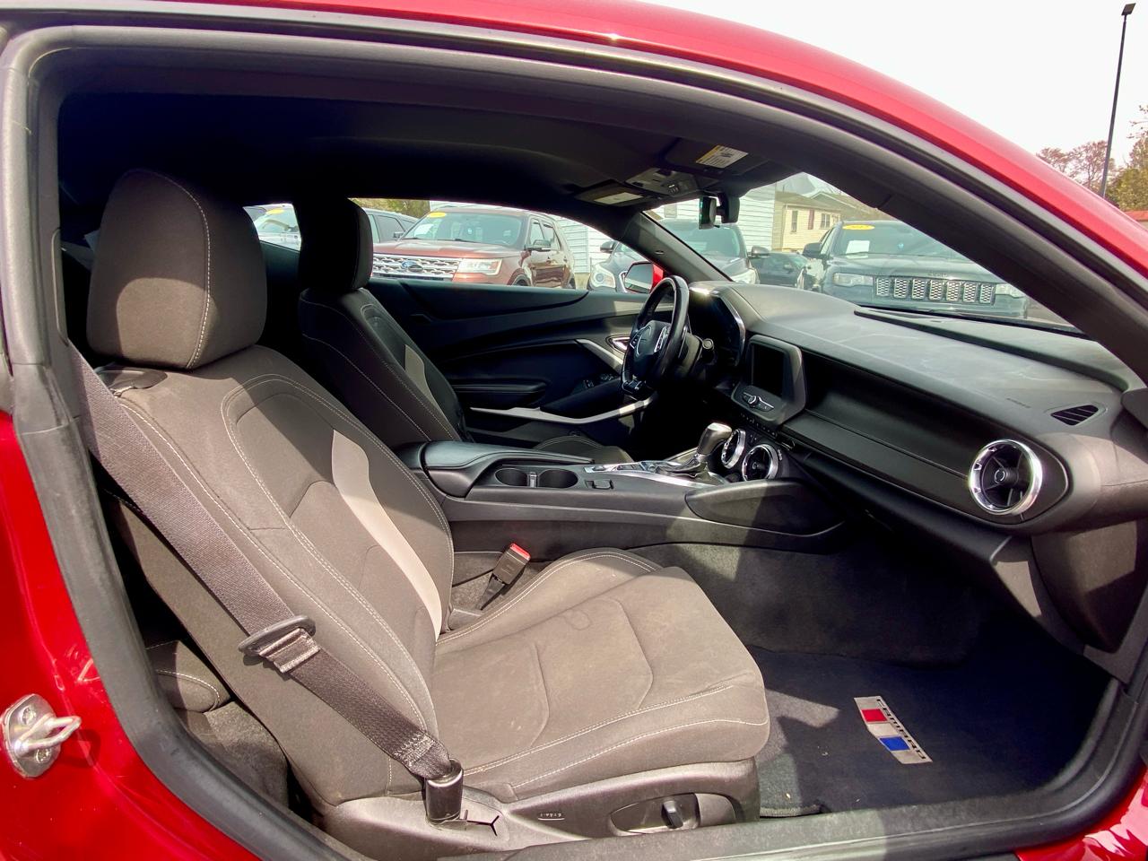 Chevrolet Camaro 2dr Cpe 1LS 2019