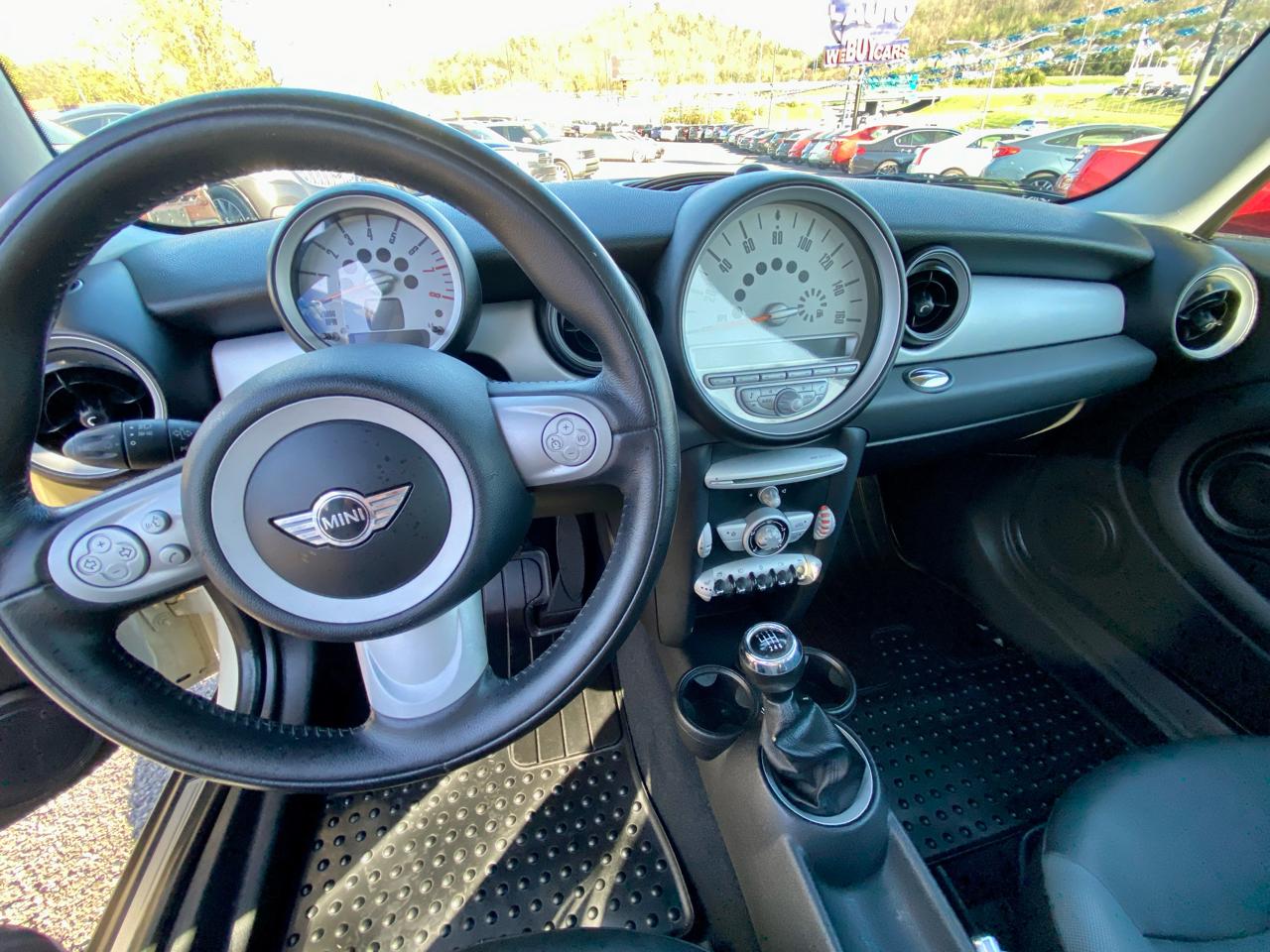 MINI Cooper Clubman 2dr Cpe 2009