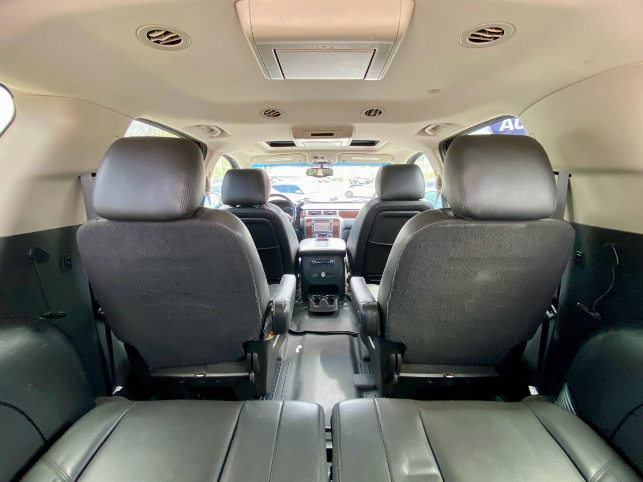 GMC Yukon XL AWD 4dr 1500 Denali 2013