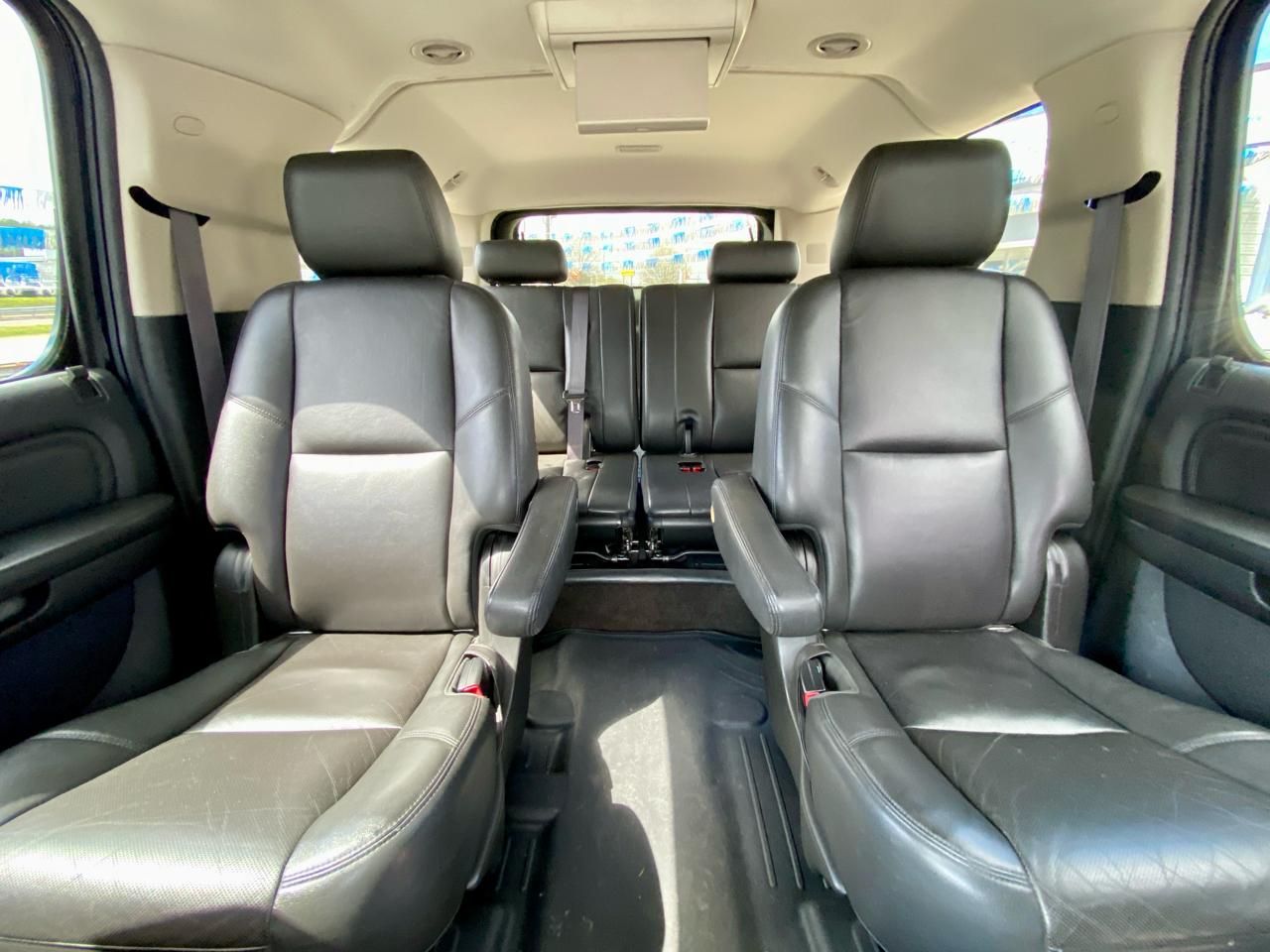 GMC Yukon XL AWD 4dr 1500 Denali 2013