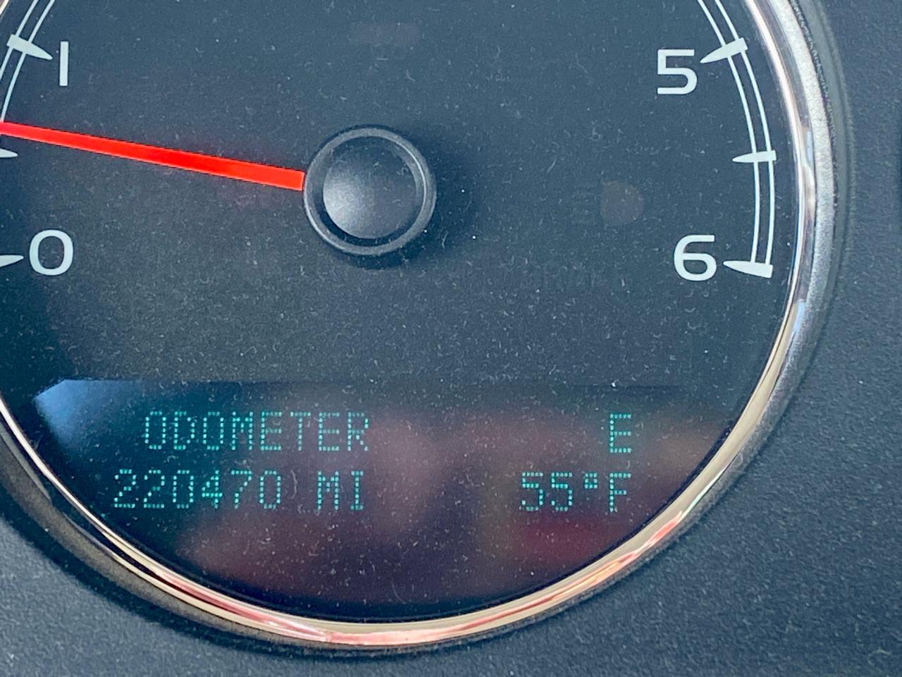 GMC Yukon XL AWD 4dr 1500 Denali 2013