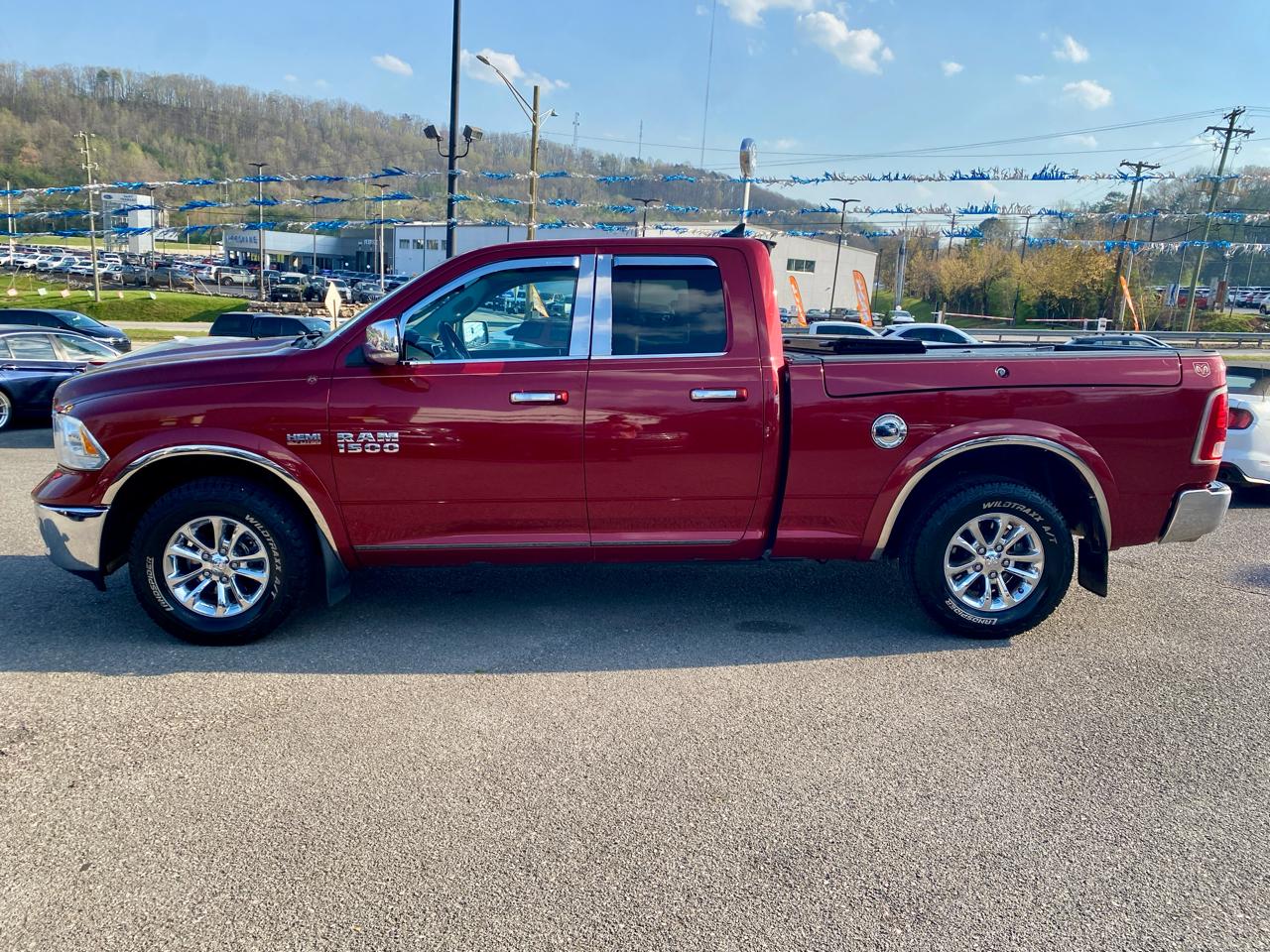 RAM 1500 2WD Quad Cab 140.5" Laramie 2013