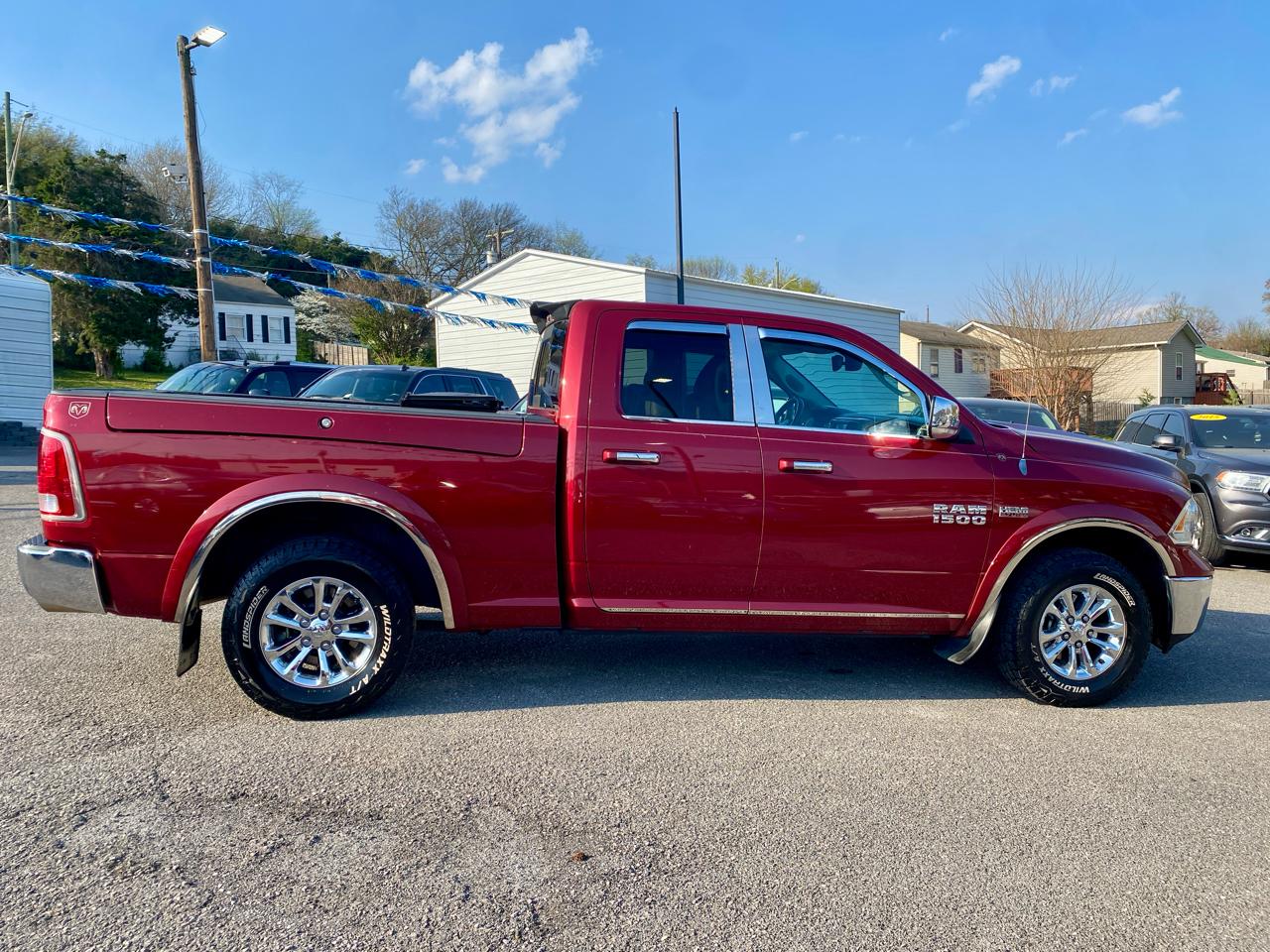 RAM 1500 2WD Quad Cab 140.5" Laramie 2013