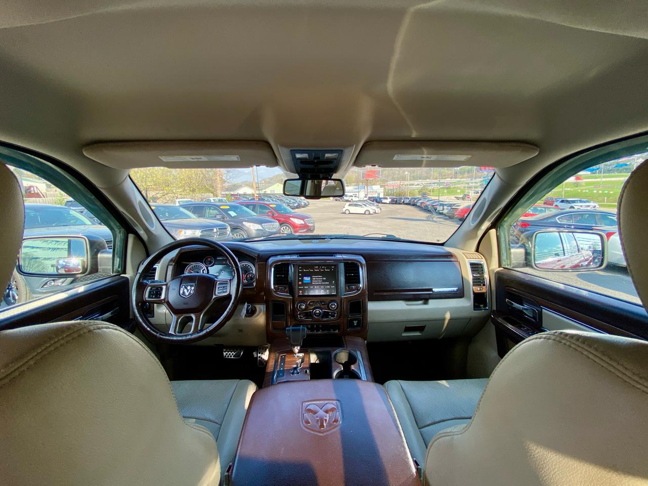 RAM 1500 2WD Quad Cab 140.5" Laramie 2013