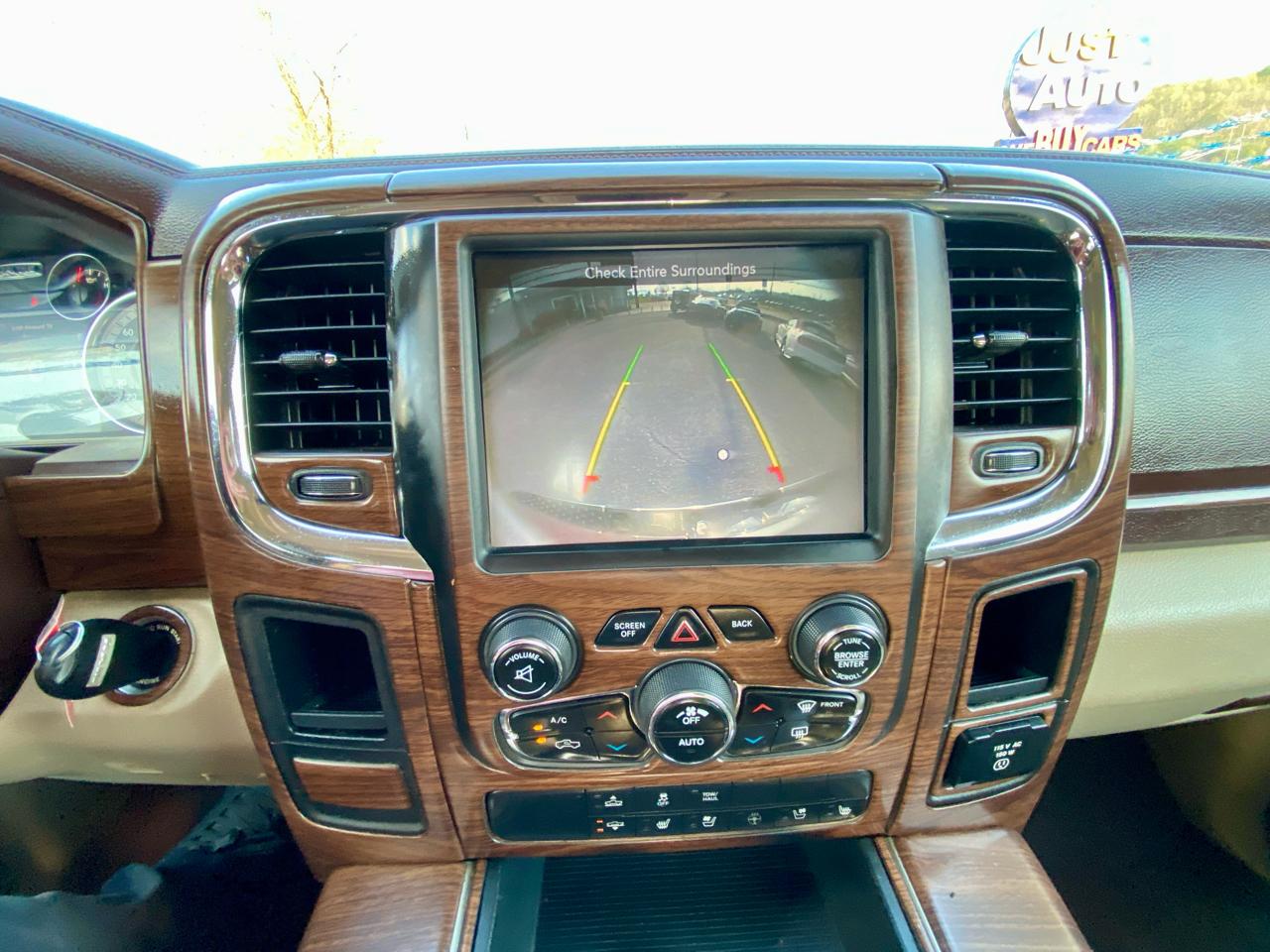 RAM 1500 2WD Quad Cab 140.5" Laramie 2013